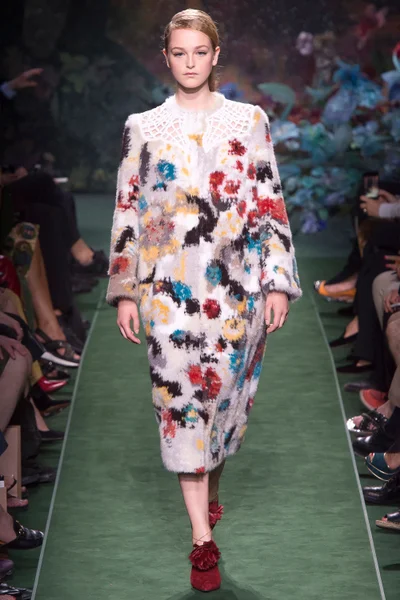 Look 20